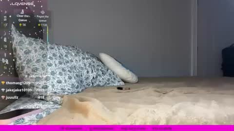 ellie online show from June 25, 2026, 4:12 am