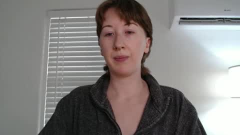 Ellie Rowyn online show from October 9, 2025, 11:25 pm