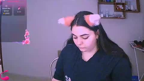 Ellie online show from February 18, 2025, 4:05 pm