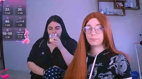 Ellie online show from February 21, 2025, 10:07 am