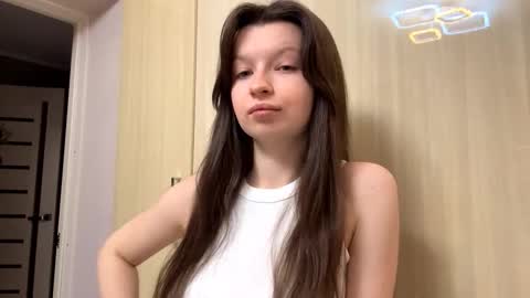 Ellie online show from December 23, 2025, 3:48 am