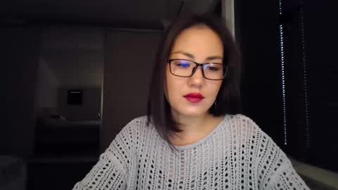 Snapshot of elliesoft chatting on November 10, 2025, 7:29 am elliesoft online show from November 10, 2025, 7:29 am