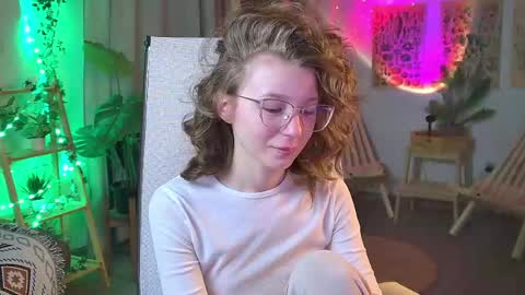 Elli online show from April 28, 2026, 7:13 am