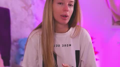 Snapshot of ellinanuria chatting on February 21, 2026, 4:13 am EllinaNuria online show from February 21, 2026, 4:13 am