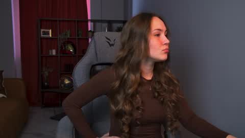 Elin online show from March 24, 2026, 5:45 am