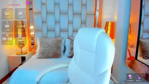 E L L I O T    V E L E Z online show from February 9, 2026, 8:35 pm