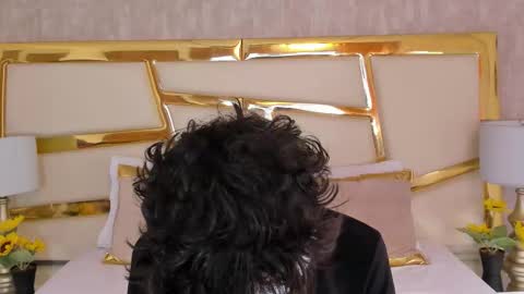 Snapshot of elliotvolkov chatting on December 17, 2025, 3:07 pm elliotvolkov online show from December 17, 2025, 3:07 pm