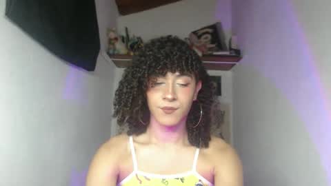 Snapshot of ellis_flowers chatting on April 24, 2026, 11:07 pm . online show from April 24, 2026, 11:07 pm