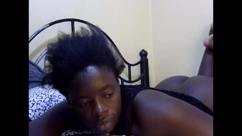 Snapshot of ellisa9 chatting on October 16, 2025, 12:22 am ellisa9 online show from October 16, 2025, 12:22 am