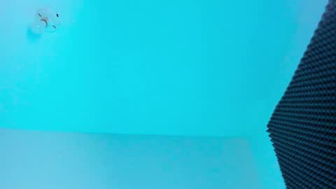 Ellope online show from November 18, 2025, 9:52 pm