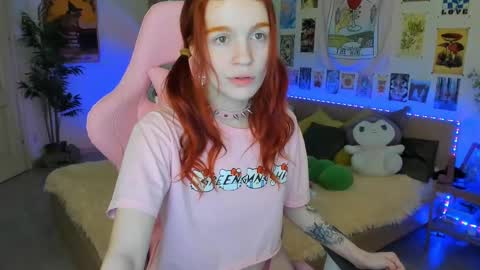 Elly     Fansly  online show from February 25, 2025, 6:58 am