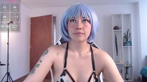 Emy Castro online show from September 9, 2025, 9:36 pm