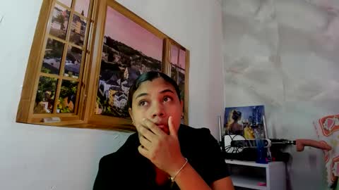 ellybloom online show from April 14, 2026, 1:39 pm