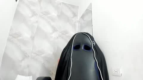 ellybloom online show from July 11, 2026, 6:10 pm