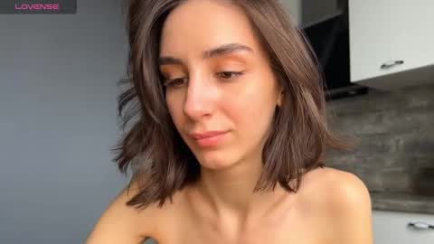 Snapshot of ellzabeth_ellison chatting on March 6, 2025, 8:30 am Im online Fri Sun Mon Tue Thu Fri Sat3 from 1000 online show from March 6, 2025, 8:30 am