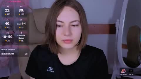 elma_lily online show from October 23, 2025, 6:02 am