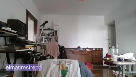 Mati Restrepo online show from November 23, 2025, 12:27 pm