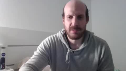 Mati Restrepo online show from April 17, 2026, 3:09 am