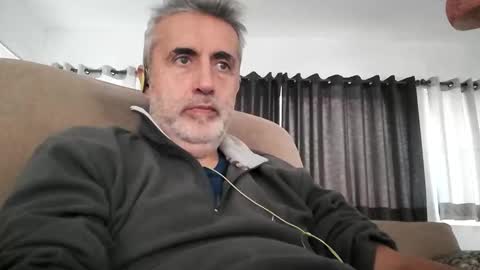 fer online show from December 18, 2025, 1:39 pm