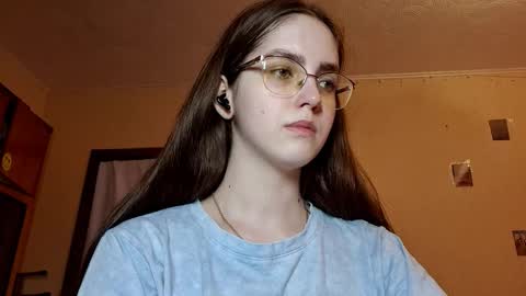 Kate online show from March 22, 2026, 2:09 pm