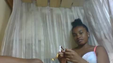 elodie93 online show from November 27, 2025, 9:00 am