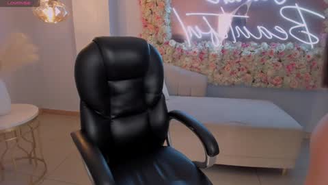 ELOISA OLIVERO online show from February 2, 2025, 12:02 pm