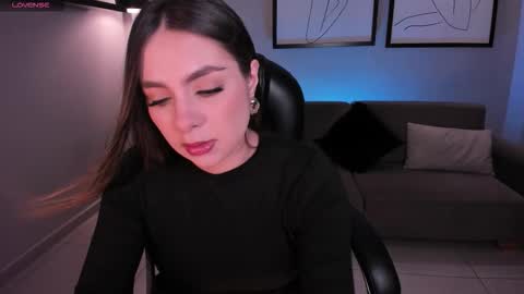 ELOISA OLIVERO online show from January 12, 2026, 5:29 pm