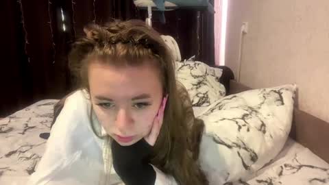 Snapshot of eloiscolins chatting on May 25, 2026, 4:40 am eloiscolins online show from May 25, 2026, 4:40 am