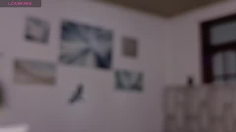 Snapshot of eloisee_ chatting on May 6, 2026, 8:58 pm Eloise . online show from May 6, 2026, 8:58 pm