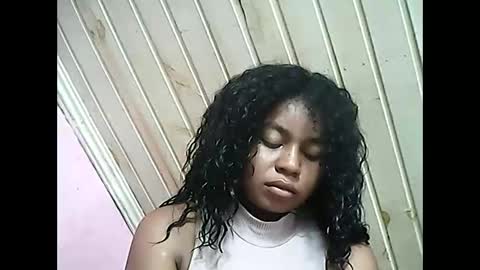 elonie9794 online show from May 26, 2026, 9:49 am