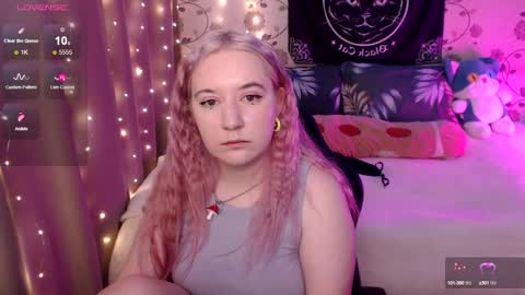 Ela give me a thumbs up if you like it  and this is important for the development of the account online show from December 5, 2024, 7:06 pm