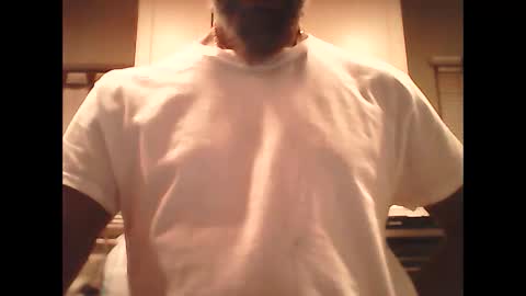 Snapshot of elparador chatting on January 3, 2025, 1:05 am El Parador online show from January 3, 2025, 1:05 am