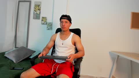 Snapshot of elpekas247 chatting on March 27, 2026, 2:06 pm elpekas247 online show from March 27, 2026, 2:06 pm