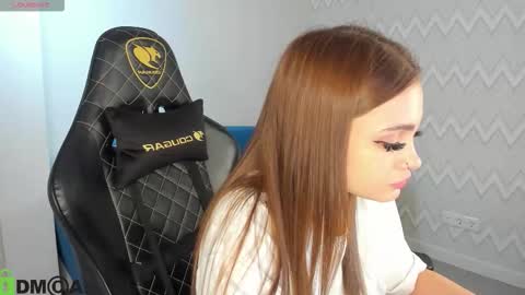 elsa_carterr online show from November 26, 2025, 11:22 am