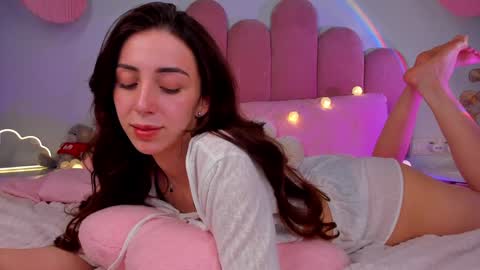 Snapshot of elsa_xo chatting on February 8, 2025, 2:47 am Michelle online show from February 8, 2025, 2:47 am