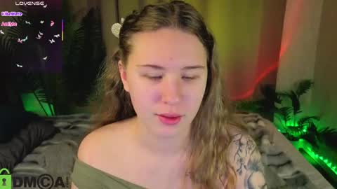 Snapshot of elsie_cutties chatting on May 15, 2026, 1:12 am Elsie online show from May 15, 2026, 1:12 am