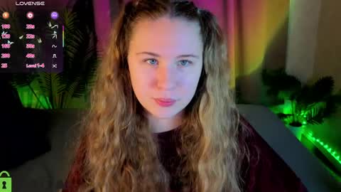 Snapshot of elsie_cutties chatting on May 24, 2026, 1:10 am Elsie online show from May 24, 2026, 1:10 am