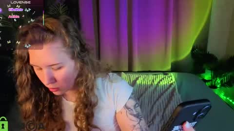Snapshot of elsie_cutties chatting on May 25, 2026, 1:00 am Elsie online show from May 25, 2026, 1:00 am