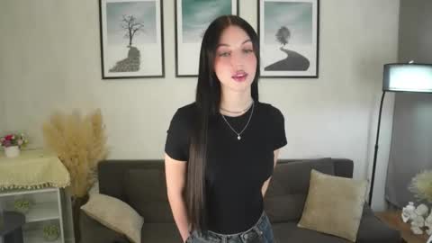 Snapshot of elsienorem chatting on November 17, 2025, 12:00 pm Adella online show from November 17, 2025, 12:00 pm