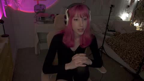ELS online show from May 1, 2026, 1:32 am