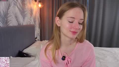 Snapshot of elvyrose chatting on March 2, 2026, 2:25 am Alex online show from March 2, 2026, 2:25 am