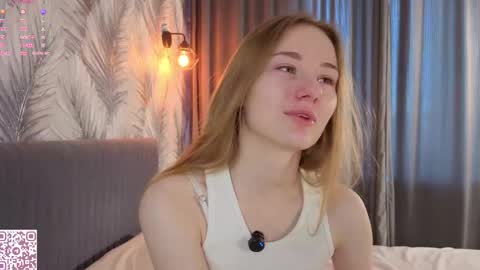 Snapshot of elvyrose chatting on April 14, 2026, 2:39 am Alex online show from April 14, 2026, 2:39 am