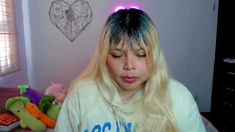 Snapshot of elymoon chatting on September 11, 2025, 8:53 pm Ely online show from September 11, 2025, 8:53 pm