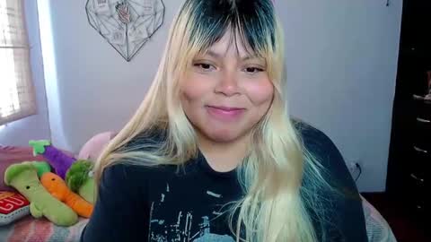 Snapshot of elymoon chatting on September 22, 2025, 3:58 pm Ely online show from September 22, 2025, 3:58 pm