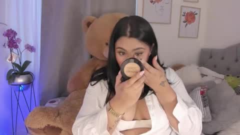 Snapshot of elyross_ chatting on October 10, 2025, 10:31 pm Ross online show from October 10, 2025, 10:31 pm