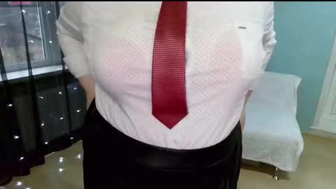 Snapshot of elza1981 chatting on November 15, 2025, 9:39 am elza1981 online show from November 15, 2025, 9:39 am