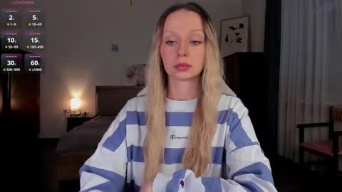 Emilie online show from January 12, 2026, 2:44 pm