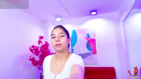 Ema louisx  online show from September 18, 2025, 12:29 pm