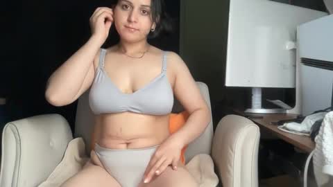Ema Love online show from October 23, 2025, 2:55 am