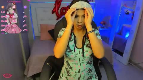 Snapshot of emalinda__hills chatting on February 17, 2025, 11:55 am EMA online show from February 17, 2025, 11:55 am